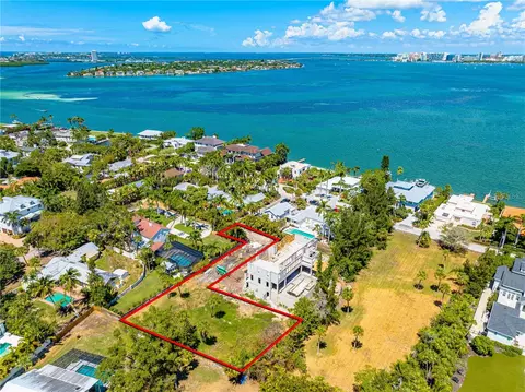 3423 Seagrape Dr, Sarasota, FL 34242