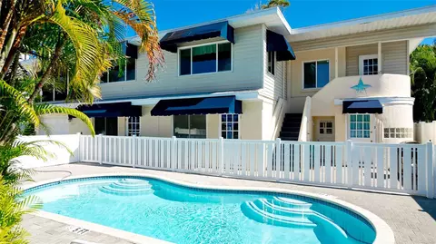 3011 Ave E, Holmes Beach, FL 34217