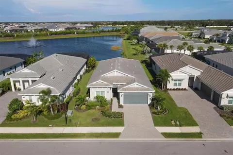17688 Azul Dr, Lakewood Ranch, FL 34202
