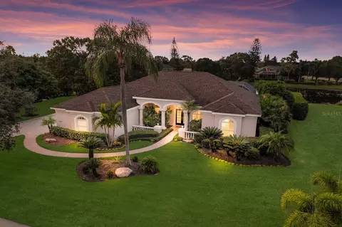 10156 Cherry Hills Avenue Cir, Bradenton, FL 34202