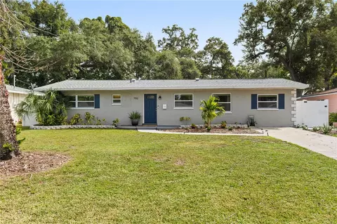 790 Hillside Dr S, Saint Petersburg, FL 33705