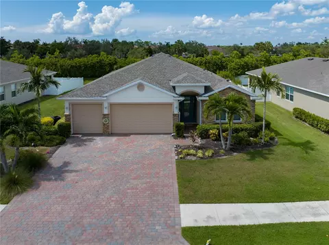 3199 Amadora Cir, Cape Coral, FL 33909