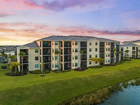 17902 Gawthrop Dr #402, Bradenton, FL 34211