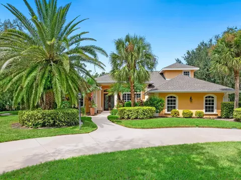 6720 Ashley Ct, Sarasota, FL 34241