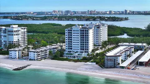 2052 Benjamin Franklin Dr #W301, Sarasota, FL 34236