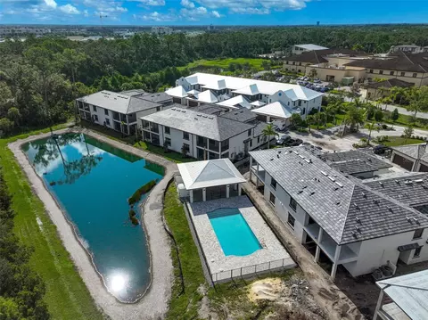 5639 N Honore Ave #221, Sarasota, FL 34243