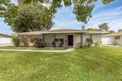 3910 17th Avenue Dr W, Bradenton, FL 34205