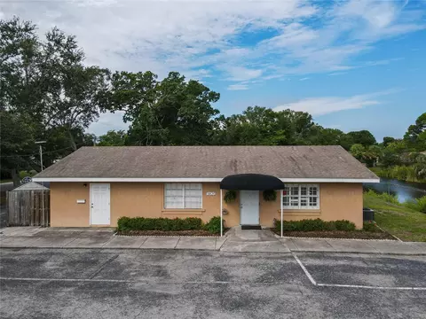 3820 26th St W, Bradenton, FL 34205