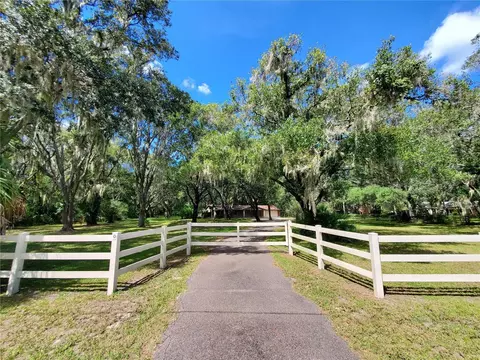 3309 Arrowsmith Rd, Wimauma, FL 33598