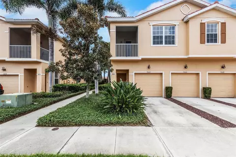 3464 Parkridge Cir #33-202, Sarasota, FL 34243
