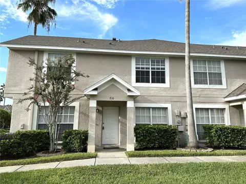 710 Kensington Lake Cir, Brandon, FL 33511