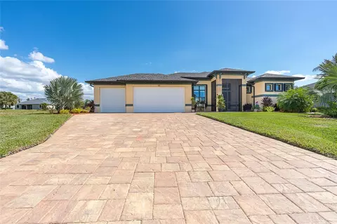 80 Broadmoor Ln, Rotonda West, FL 33947