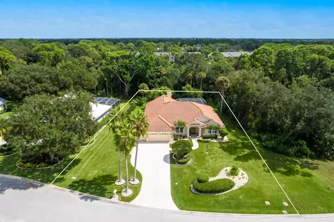 7579 Links Ct, Sarasota, FL 34243