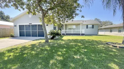 6595 Cypress Dr, Lake Wales, FL 33898