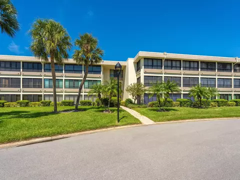 225 Hourglass Way #308SUN, Sarasota, FL 34242