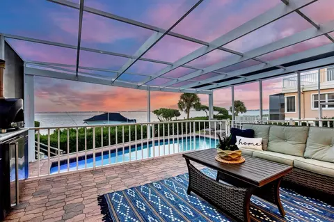 3520 Mistletoe Ln, Longboat Key, FL 34228