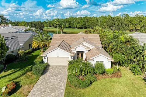 8731 54th Ave E, Bradenton, FL 34211
