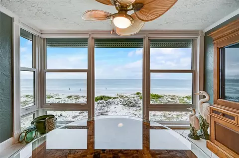 5300 Gulf Dr #209, Holmes Beach, FL 34217