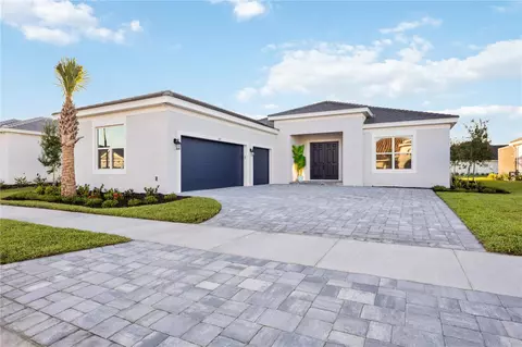 4718 Antrim Dr, Sarasota, FL 34240