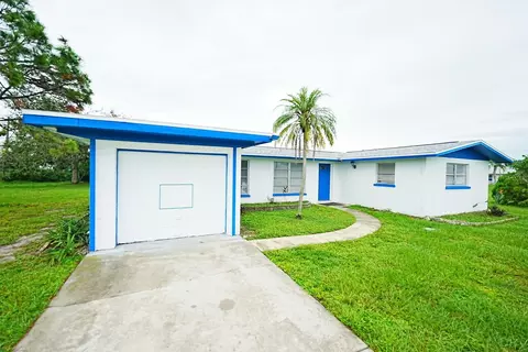 421 Adams Ct NW, Port Charlotte, FL 33952