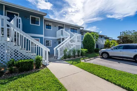 6033 34th St W #83, Bradenton, FL 34210