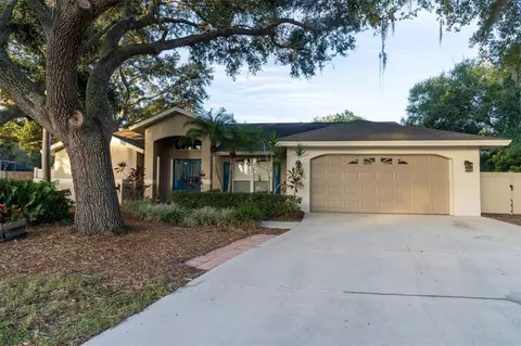 1608 Towering Oak Dr, Sarasota, FL 34232