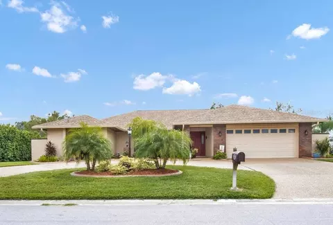 6828 Country Lakes Cir, Sarasota, FL 34243