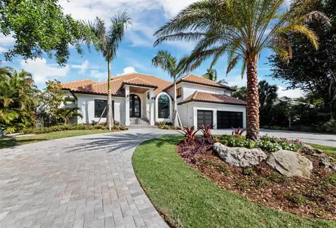 541 Harbor Point Rd, Longboat Key, FL 34228