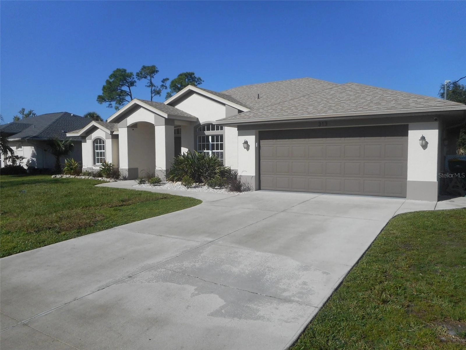 313 Hallcrest Ter  