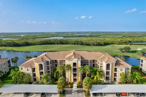 7019 River Hammock Dr #102, Bradenton, FL 34212