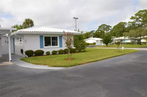 1802 University Pl #4, Sarasota, FL 34235