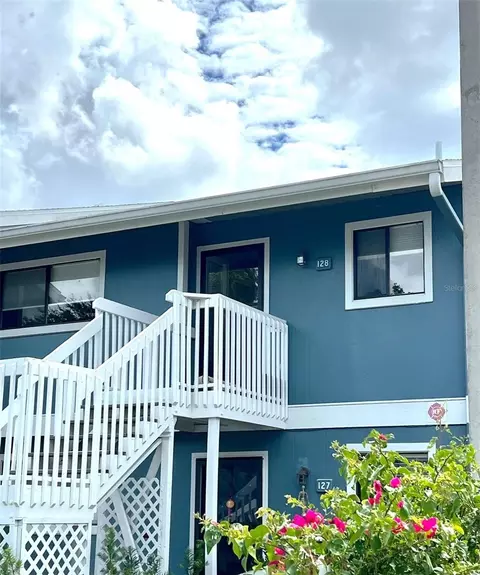 6033 34th St W #128, Bradenton, FL 34210