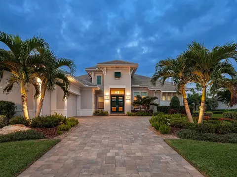 748 Crosswind Ave, Sarasota, FL 34240