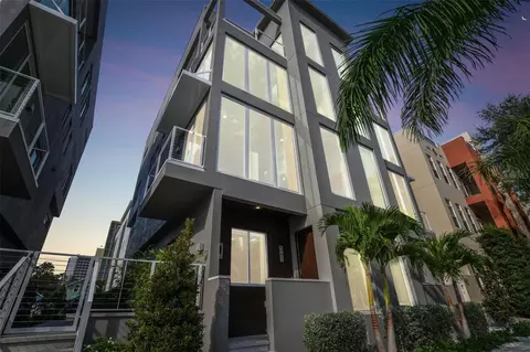 541 4th Ave S, Saint Petersburg, FL 33701