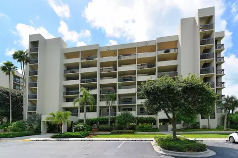 1065 Gulf Of Mexico Dr #401, Longboat Key, FL 34228
