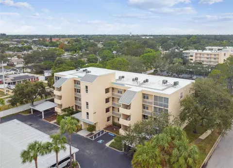 4110 Ironwood Cir #202, Bradenton, FL 34209