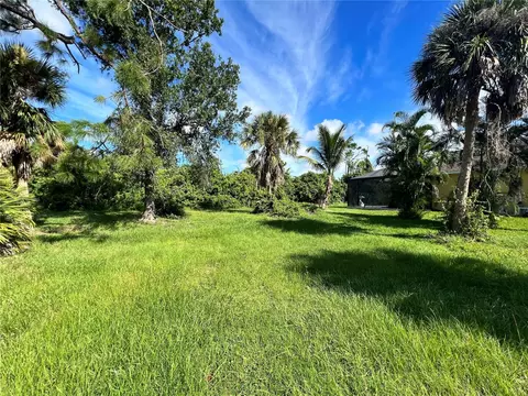9 Par View Rd, Rotonda West, FL 33947