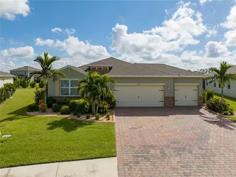 2641 Corona Ln, Cape Coral, FL 33909