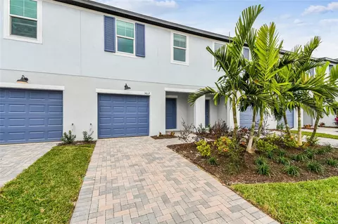 5617 Tripoli Dr, Palmetto, FL 34221