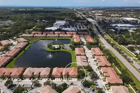 3542 Parkridge Cir #106, Sarasota, FL 34243