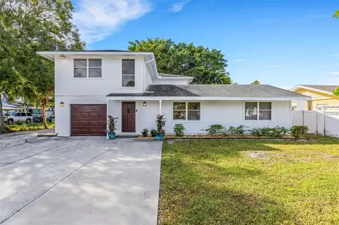 2448 Wood St, Sarasota, FL 34237
