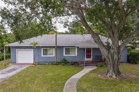 715 59th St NW, Bradenton, FL 34209