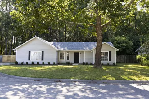 6319 NW 41st Dr, Gainesville, FL 32653