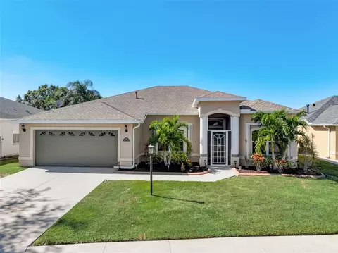 526 Hunter Ln, Bradenton, FL 34212