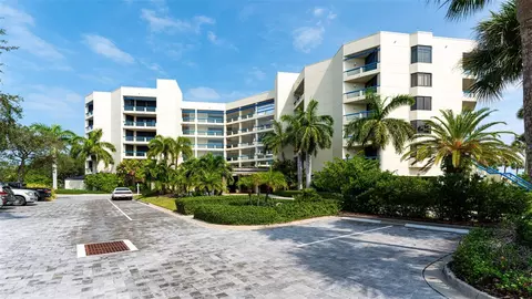 2120 Harbourside Dr #648, Longboat Key, FL 34228