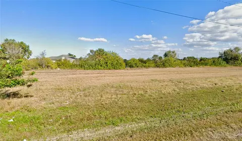 327 NW 31st Pl, Cape Coral, FL 33993