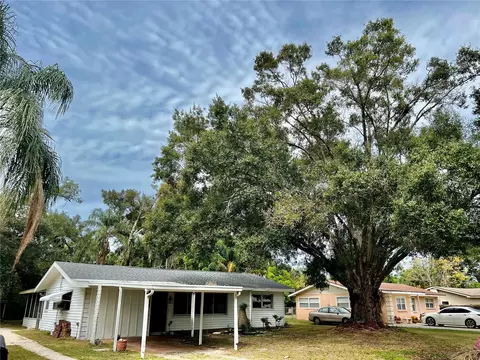 2121 Dodge Ave, Sarasota, FL 34234