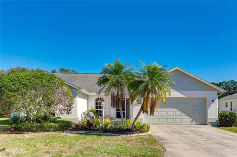 4831 Hamlets Grove Dr, Sarasota, FL 34235