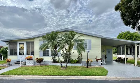 5707 45th St E #72, Bradenton, FL 34203