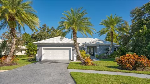 1138 Hoover St, Nokomis, FL 34275